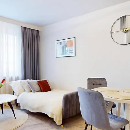 Apartment Golden Spot 5 Min To Station *