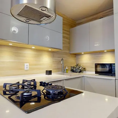 Apartment Golden Spot 5 Min To Station *