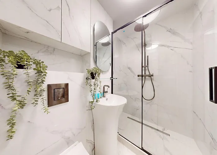 شقة Golden Spot 5 Min To Station *